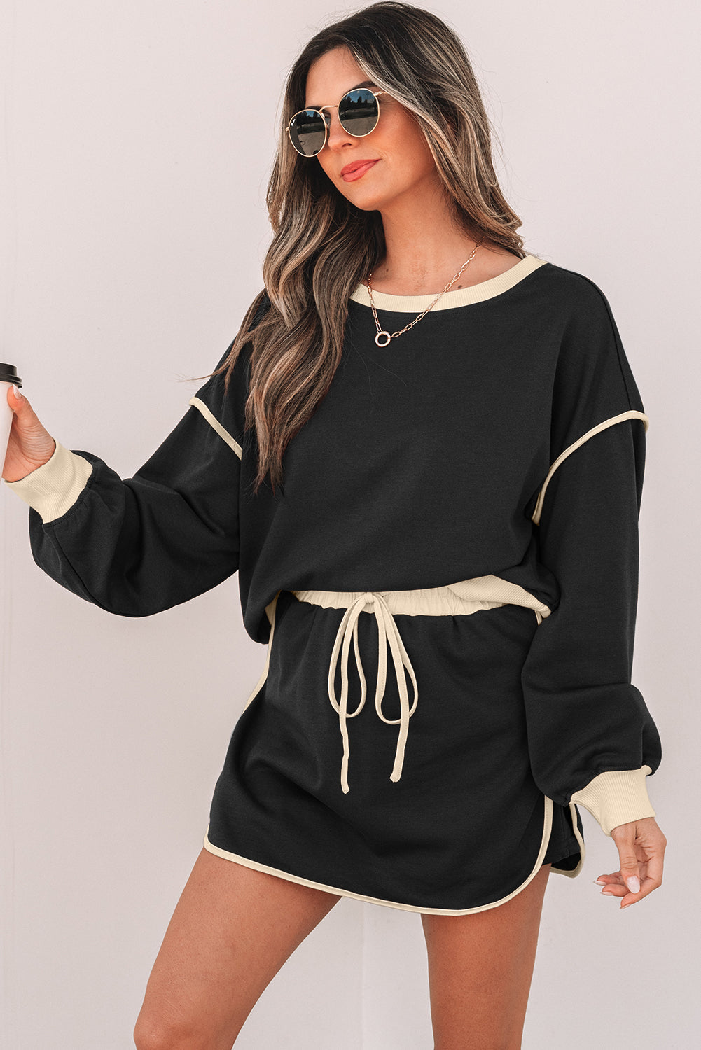 Black Color Contrast Loose Pullover and Lace-up Waist Skort Set Kittybear Krafts