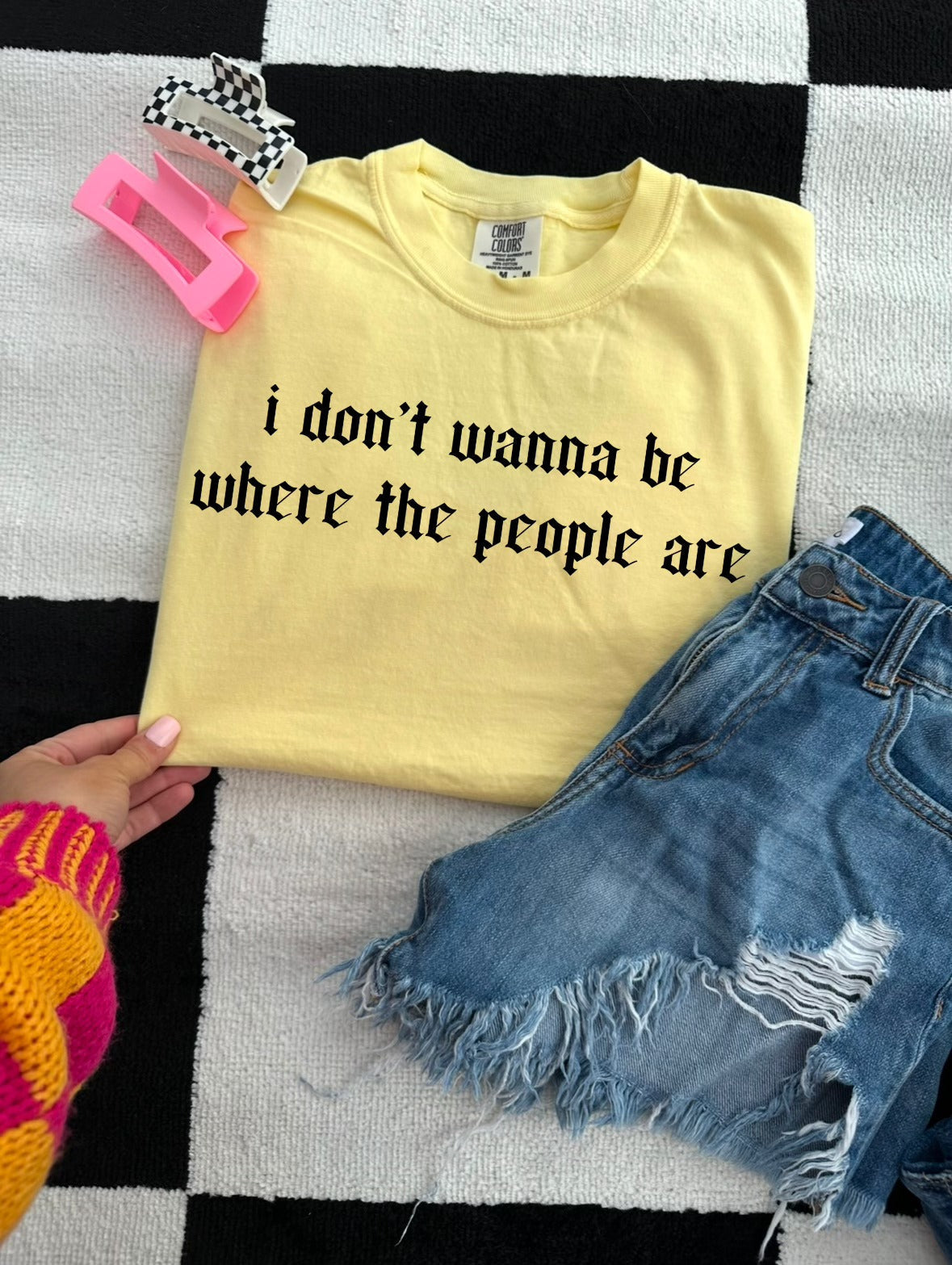 I Don't Want To Be Where the People Are Graphic T-shirt Gunpowder and Lace Boutique Nac
