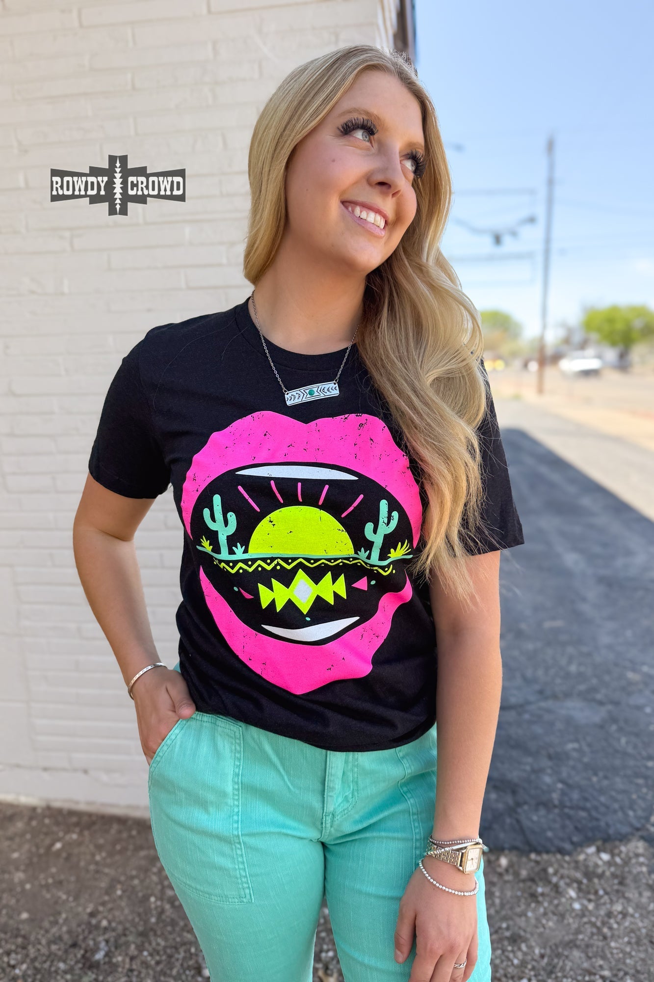 Desert Lips Western Style T-shirt Rowdy Crowd Clothing