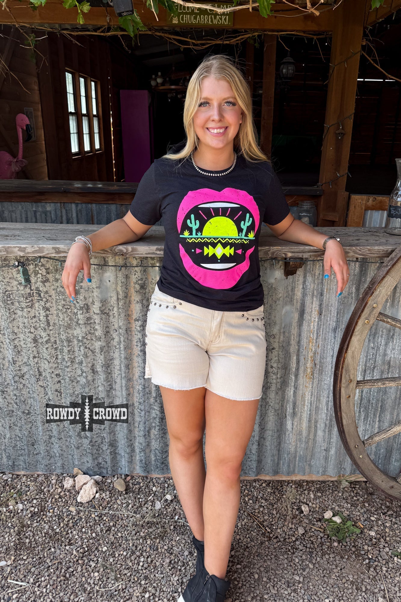 Desert Lips Western Style T-shirt Rowdy Crowd Clothing